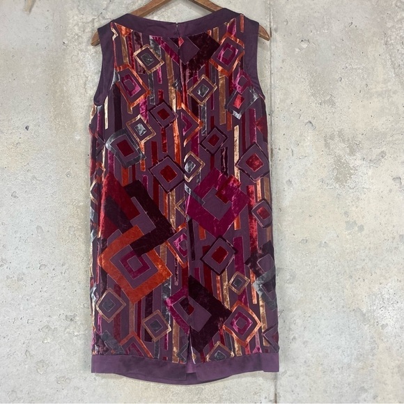 Steve Madden plum cranberry velvet geometric sleeveless shift dress small 6 - Picture 5 of 8